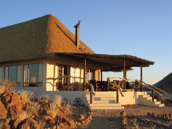 The Desert Homestead - Exterior 